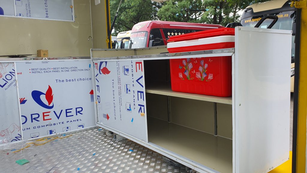 t30 ban hang luu dong 7 Xe tải SRM T30 bán hàng lưu động